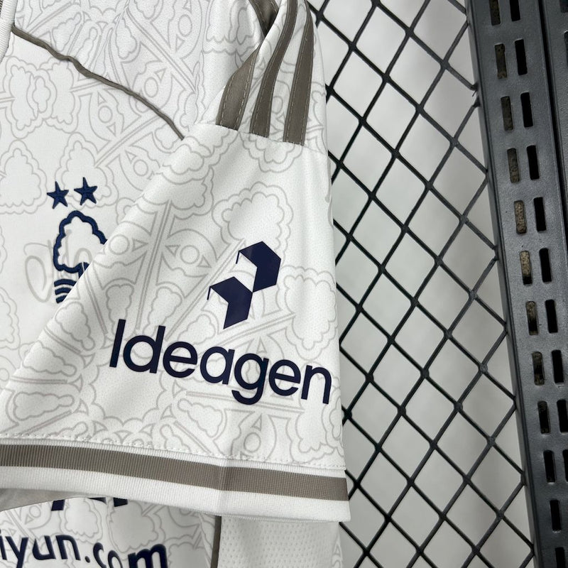 Nottingham Forest 2025/26 Away Jersey