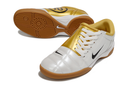 Total 90 'GOLD/WHITE' 2025 - INDOOR SOCCER CLEATS