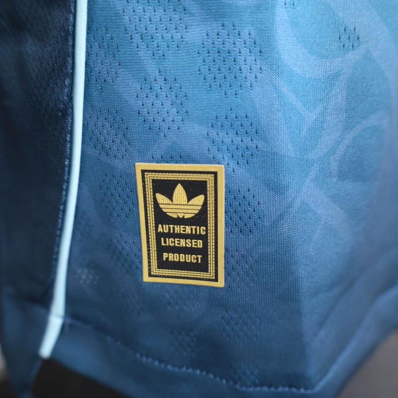 Real Madrid 2025/26 Player Blue Gradient Special Edition - Slim Fit