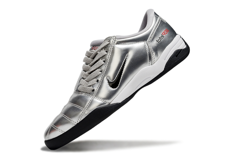 Total 90 3 SP 'Metallic Silver Red' 2025 - cleats